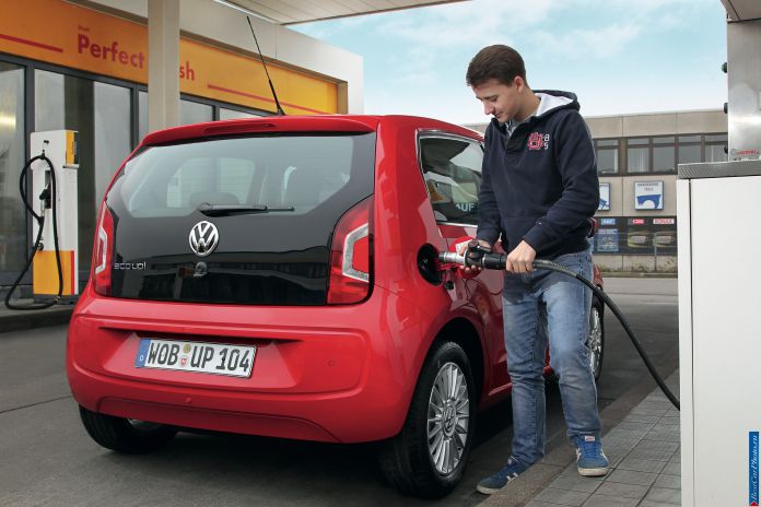 2013 Volkswagen Eco Up - фотография 12 из 20