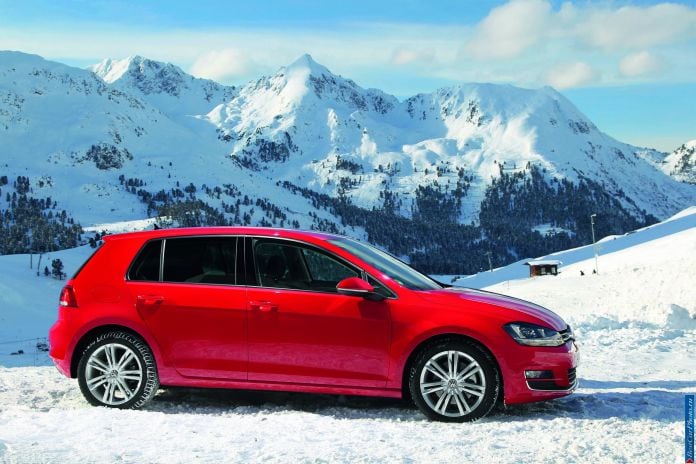 2013 Volkswagen Golf 4motion - фотография 13 из 20