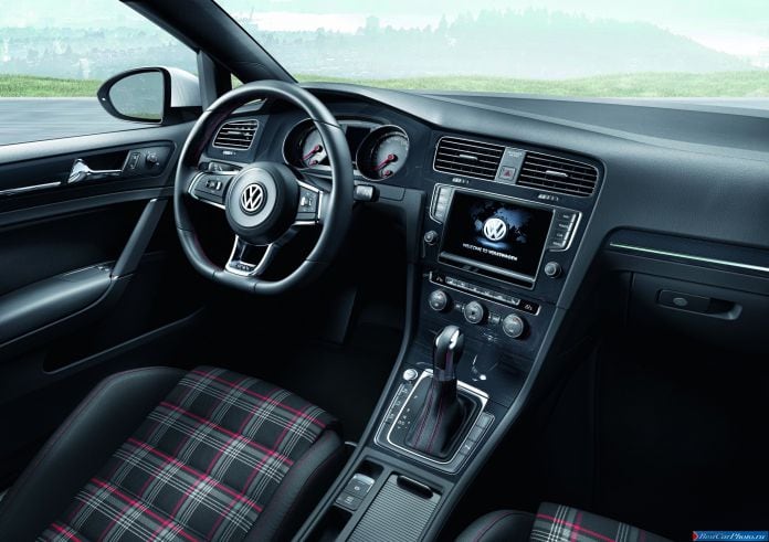 2013 Volkswagen Golf GTI - фотография 5 из 5