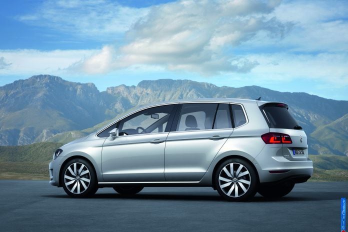 2013 Volkswagen Golf Sportsvan Concept - фотография 5 из 17