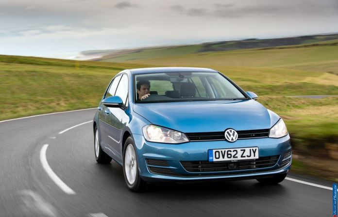 2013 Volkswagen Golf UK-version - фотография 17 из 90