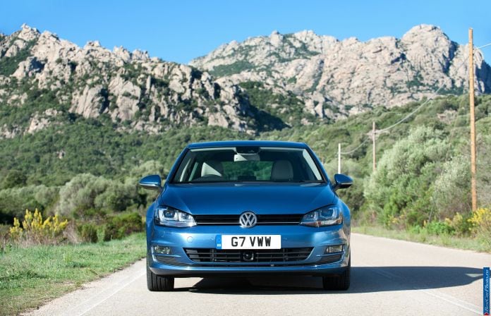 2013 Volkswagen Golf UK-version - фотография 21 из 90