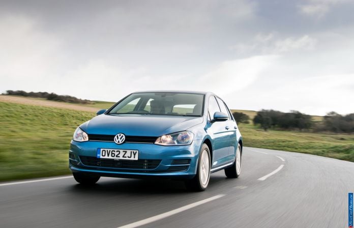 2013 Volkswagen Golf UK-version - фотография 26 из 90