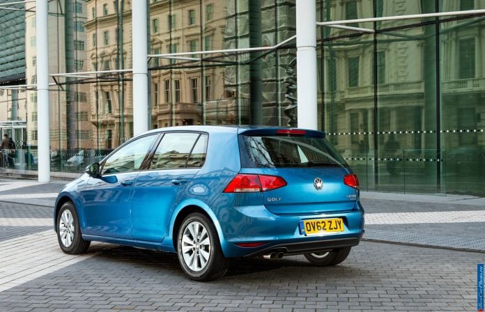 2013 Volkswagen Golf UK-version - фотография 30 из 90 2013 Volkswagen Golf UK-version - фотография 30 из 90