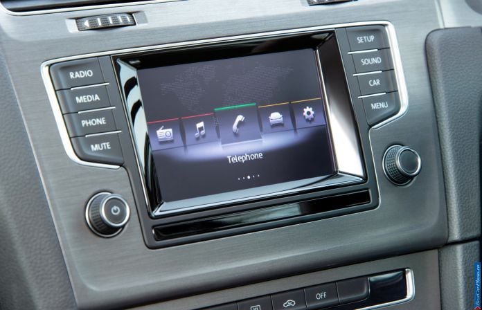 2013 Volkswagen Golf UK-version - фотография 82 из 90