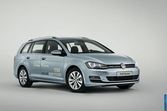 2013 Volkswagen Golf VII Variant - фотография 9 из 23 2013 Volkswagen Golf VII Variant - фотография 9 из 23