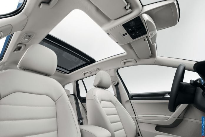 2013 Volkswagen Golf VII Variant - фотография 17 из 23