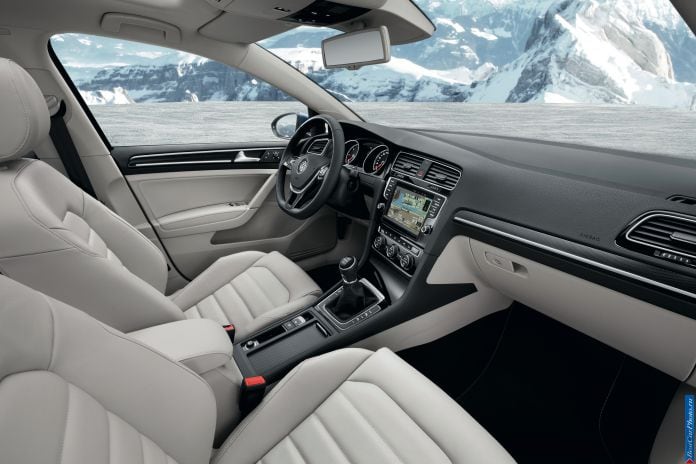 2013 Volkswagen Golf VII Variant - фотография 18 из 23