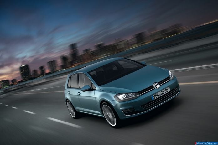 2013 Volkswagen Golf VII - фотография 35 из 99