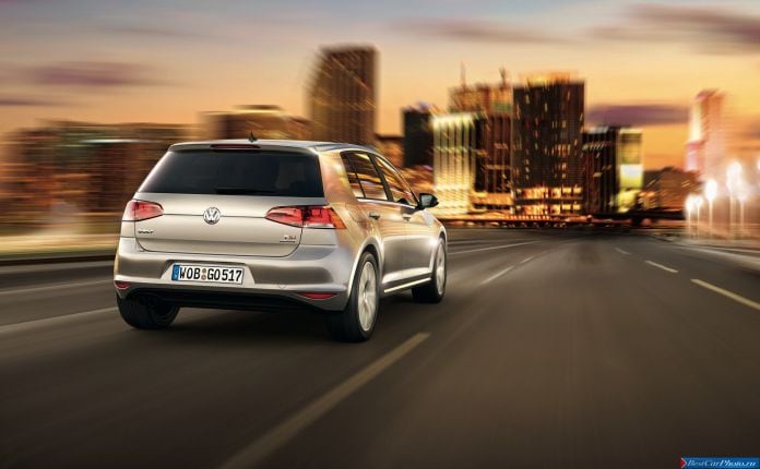 2013 Volkswagen Golf VII - фотография 40 из 99