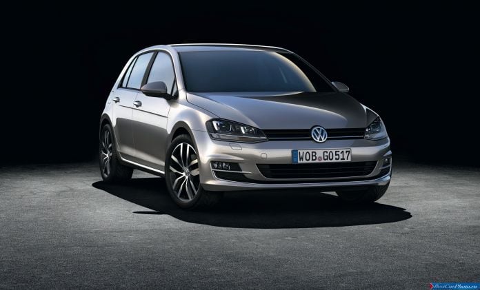 2013 Volkswagen Golf VII - фотография 42 из 99