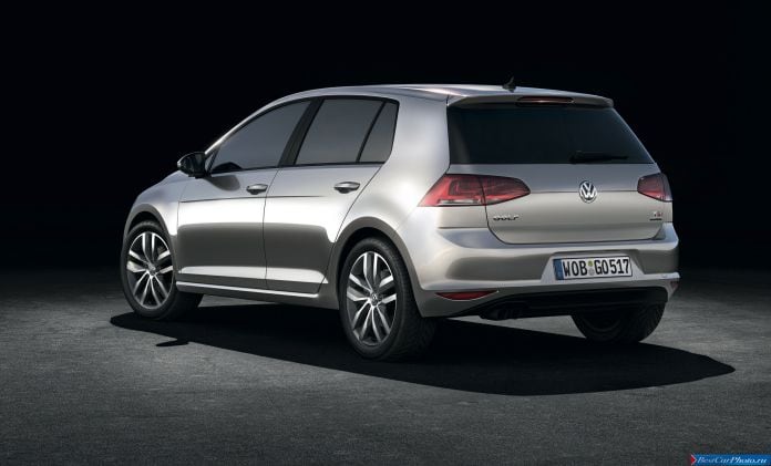 2013 Volkswagen Golf VII - фотография 43 из 99