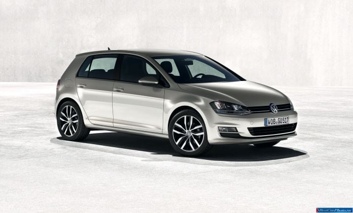2013 Volkswagen Golf VII - фотография 45 из 99
