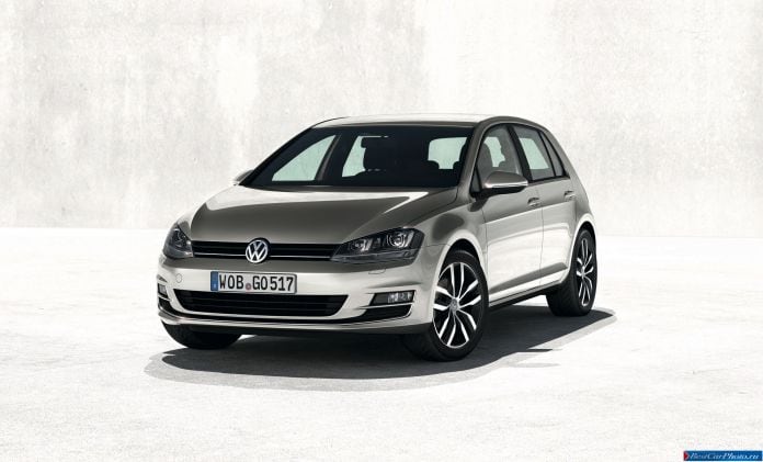 2013 Volkswagen Golf VII - фотография 46 из 99