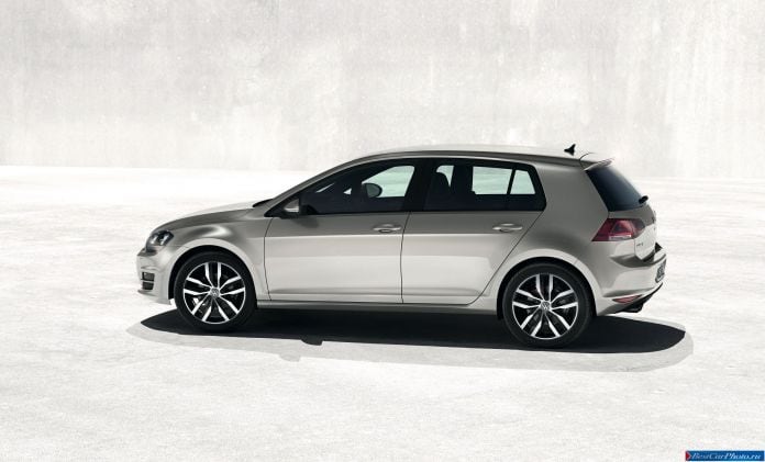 2013 Volkswagen Golf VII - фотография 47 из 99