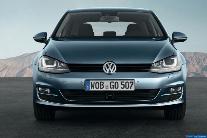 2013 Volkswagen Golf VII - фотография 57 из 99