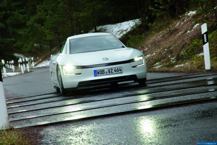 2013 Volkswagen XL1 - фотография 25 из 42