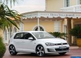 volkswagen_2014-golf_gti_1600x1200_012.jpg