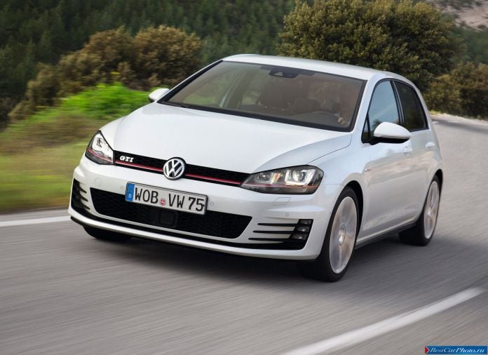 2014 Volkswagen Golf GTI - фотография 14 из 54