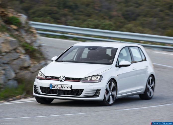 2014 Volkswagen Golf GTI - фотография 15 из 54
