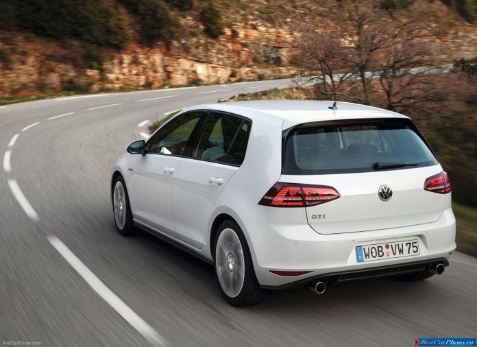 2014 Volkswagen Golf GTI - фотография 24 из 54