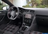 volkswagen_2014-golf_gti_1600x1200_042.jpg