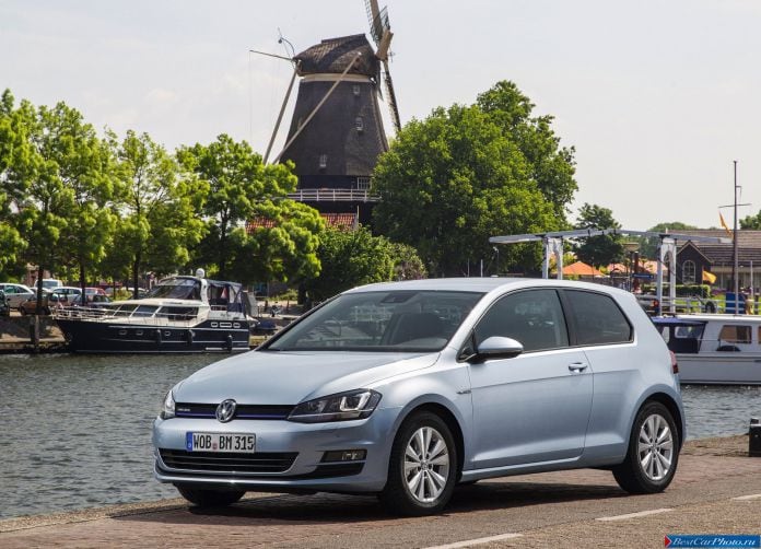 2014 Volkswagen Golf TDI bluemotion - фотография 4 из 19 2014 Volkswagen Golf TDI bluemotion - фотография 4 из 19