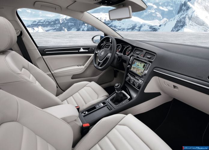 2014 Volkswagen Golf Variant - фотография 29 из 54