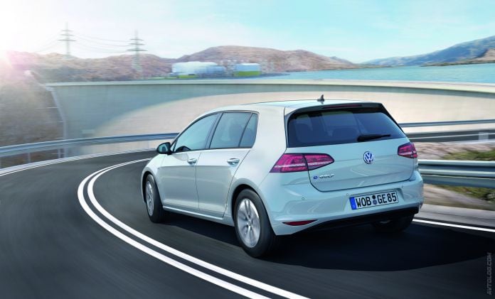 2014 Volkswagen e-Golf - фотография 3 из 16