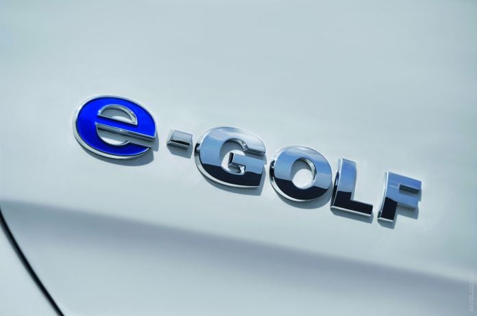 2014 Volkswagen e-Golf - фотография 12 из 16