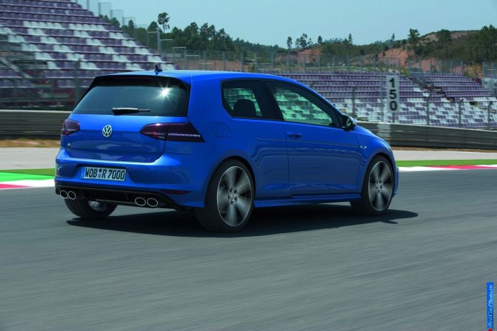 2014 Volkswagen Golf R - фотография 5 из 26