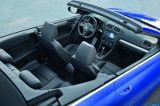 volkswagen_2014_golf_r_cabriolet_015.jpg
