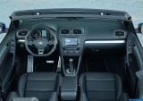 volkswagen_2014_golf_r_cabriolet_017.jpg