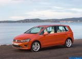 volkswagen_2014_golf_sportsvan_008.jpg