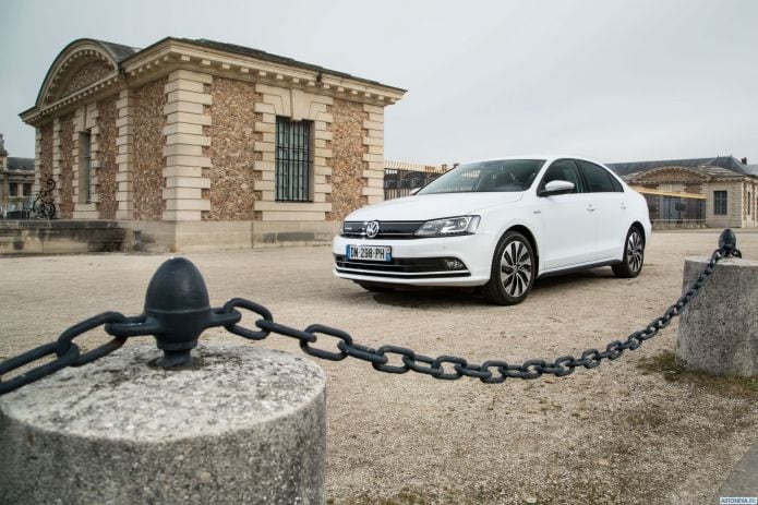 2014 Volkswagen Jetta Hybrid - фотография 4 из 16