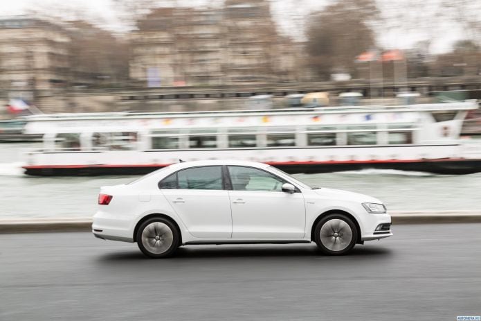 2014 Volkswagen Jetta Hybrid - фотография 9 из 16