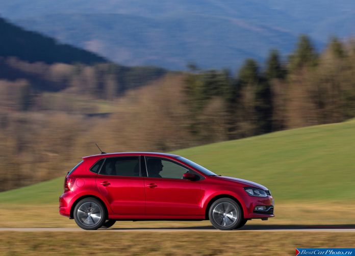 2014 Volkswagen Polo - фотография 5 из 41