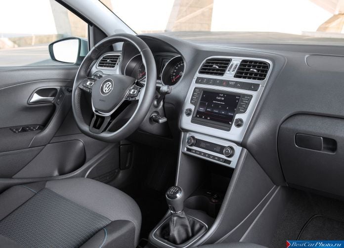 2014 Volkswagen Polo - фотография 28 из 41