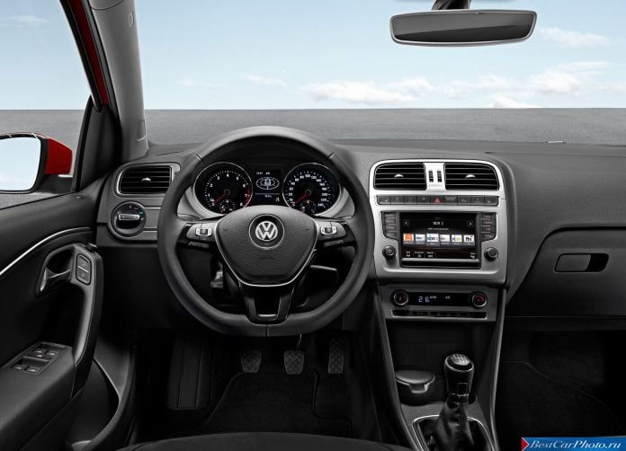 2014 Volkswagen Polo - фотография 32 из 41