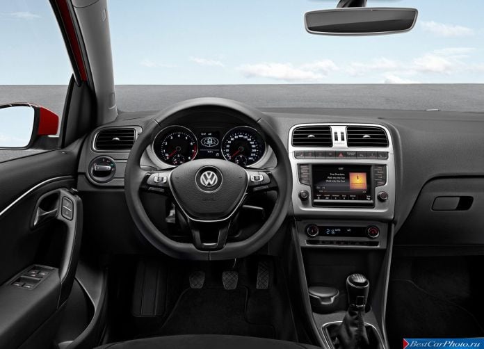 2014 Volkswagen Polo - фотография 33 из 41