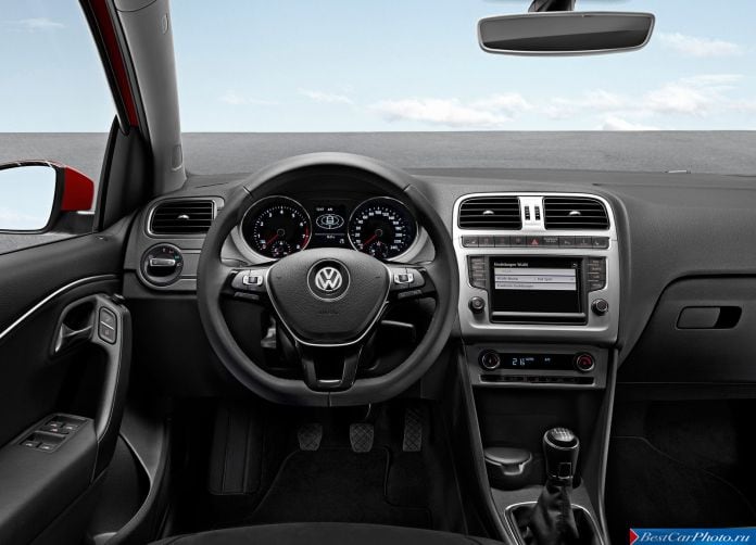 2014 Volkswagen Polo - фотография 34 из 41