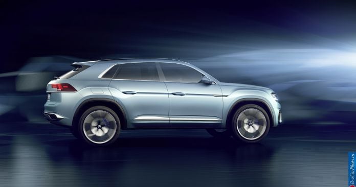 2015 Volkswagen Cross Coupe GTE Concept - фотография 22 из 43 2015 Volkswagen Cross Coupe GTE Concept - фотография 22 из 43