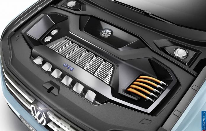 2015 Volkswagen Cross Coupe GTE Concept - фотография 35 из 43