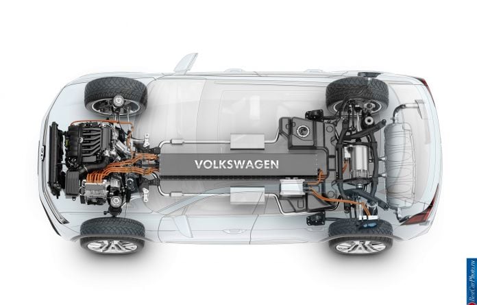 2015 Volkswagen Cross Coupe GTE Concept - фотография 41 из 43