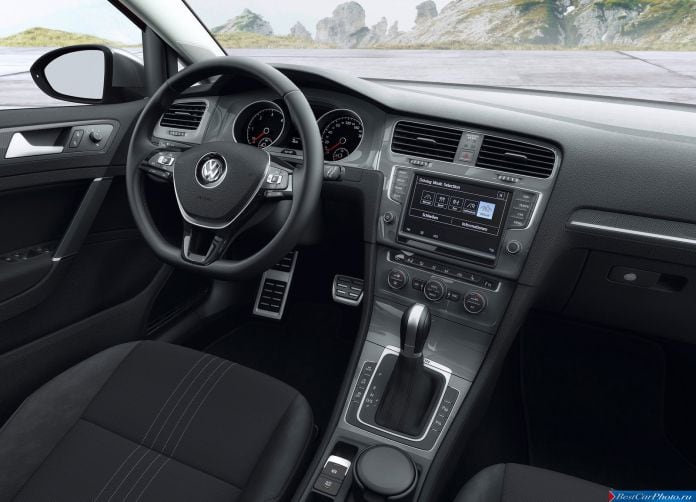 2015 Volkswagen Golf Alltrack - фотография 7 из 8 2015 Volkswagen Golf Alltrack - фотография 7 из 8
