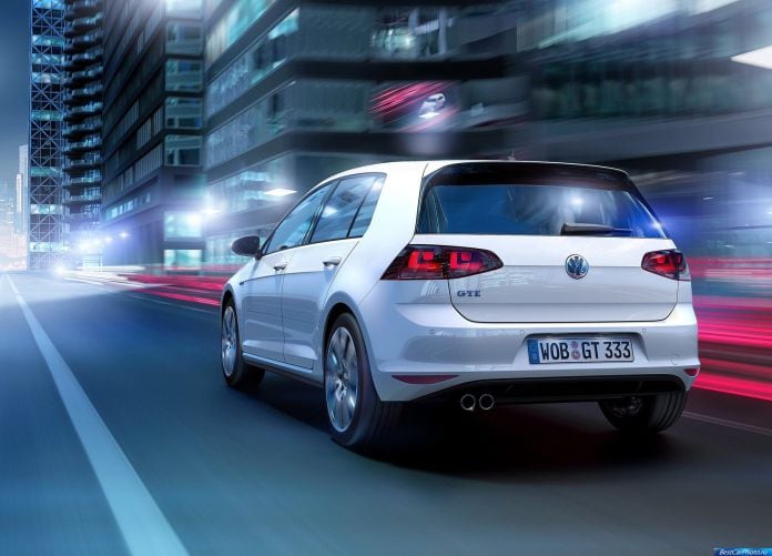 2015 Volkswagen Golf GTE - фотография 6 из 10 2015 Volkswagen Golf GTE - фотография 6 из 10