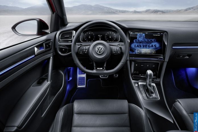 2015 Volkswagen Golf R Touch Concept - фотография 7 из 16