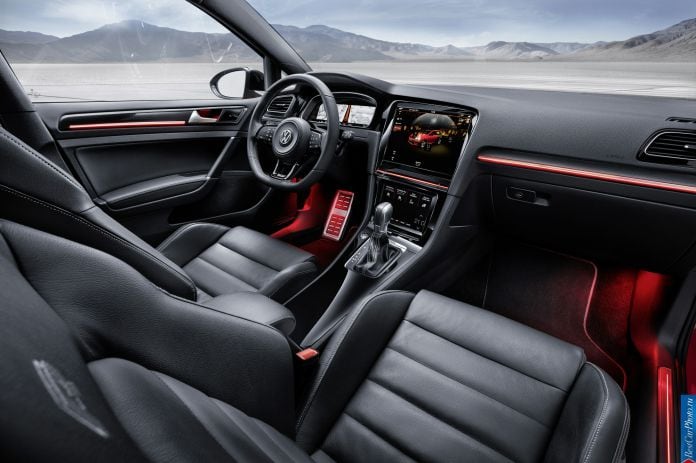 2015 Volkswagen Golf R Touch Concept - фотография 12 из 16
