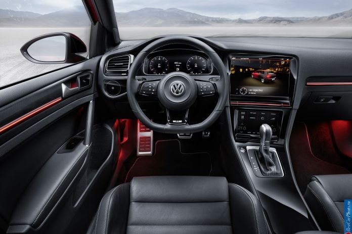 2015 Volkswagen Golf R Touch Concept - фотография 16 из 16