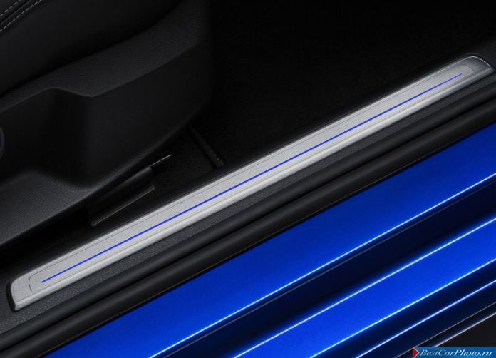 2015 Volkswagen Golf R Variant - фотография 18 из 21